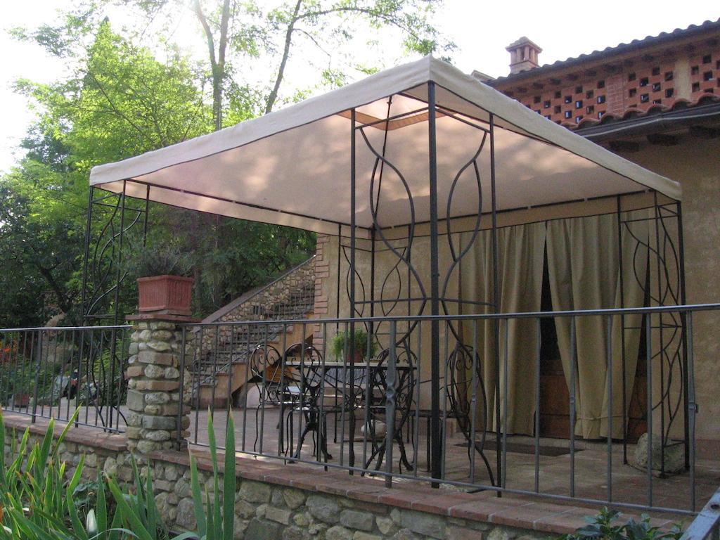 La Capanna Di Sovestro Hotel San Gimignano Ruang foto